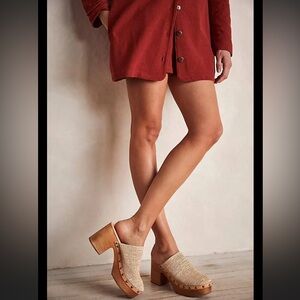 Free People Claudia Crochet Clog size 40 (US 9.5)